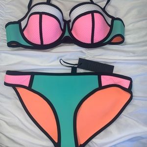 ***BRAND NEW *** TRIANGL BIKINI
